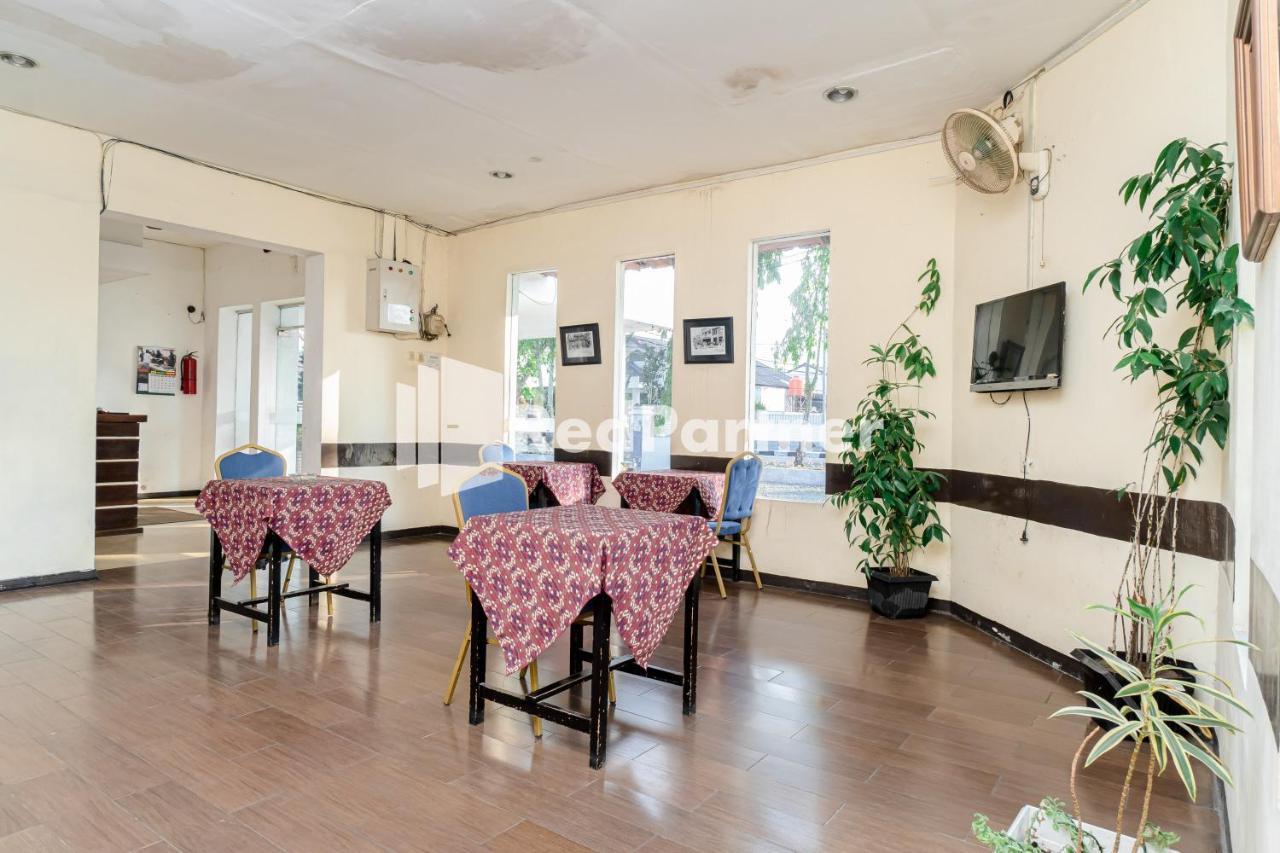 Cherry Pink Hotel Medan Mitra Reddoorz Екстериор снимка