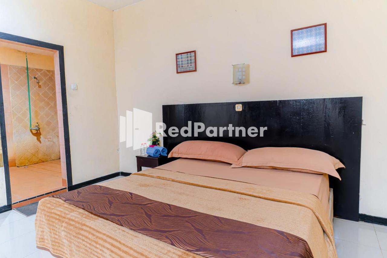 Cherry Pink Hotel Medan Mitra Reddoorz Екстериор снимка