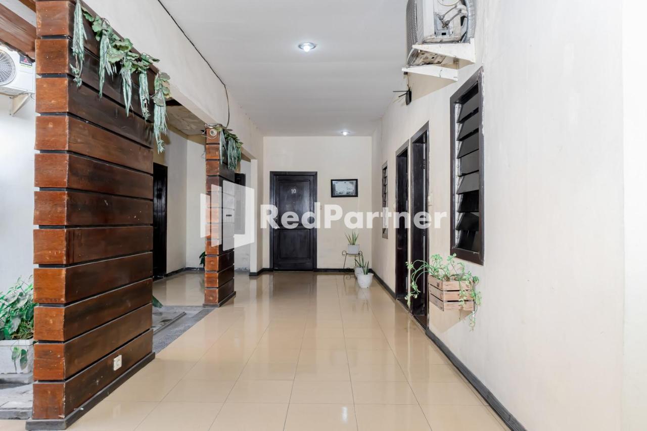 Cherry Pink Hotel Medan Mitra Reddoorz Екстериор снимка